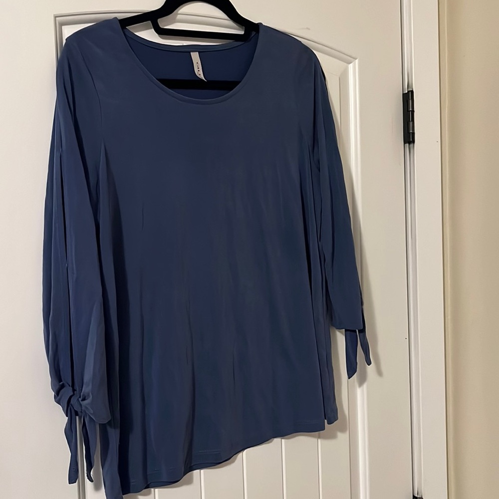 Gilli Blue 3/4 Sleeve top Size L